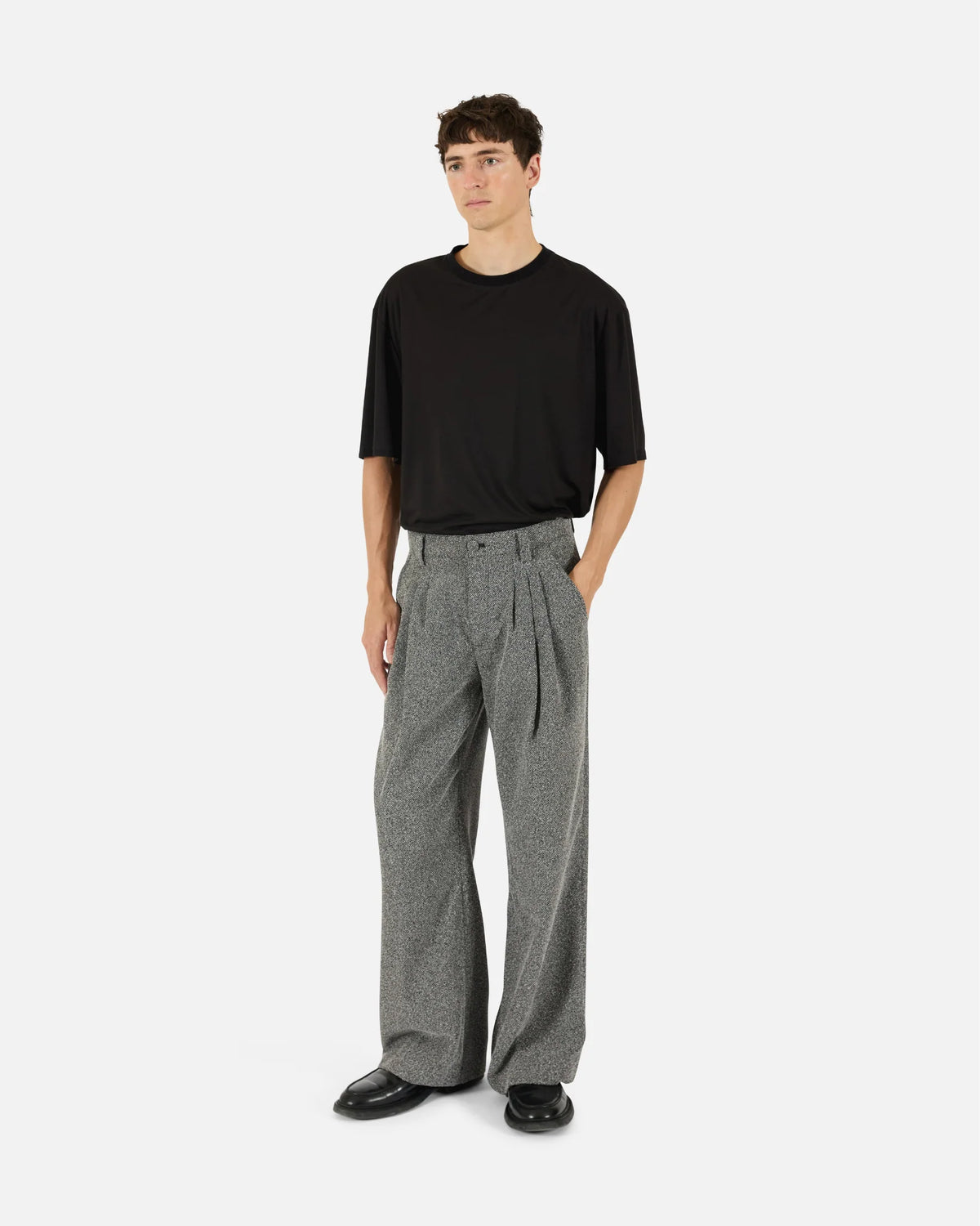 Triple Pleated Static Trouser