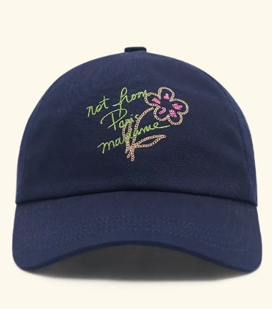 LA CASQUETTE SLOGAN ESQUISSE